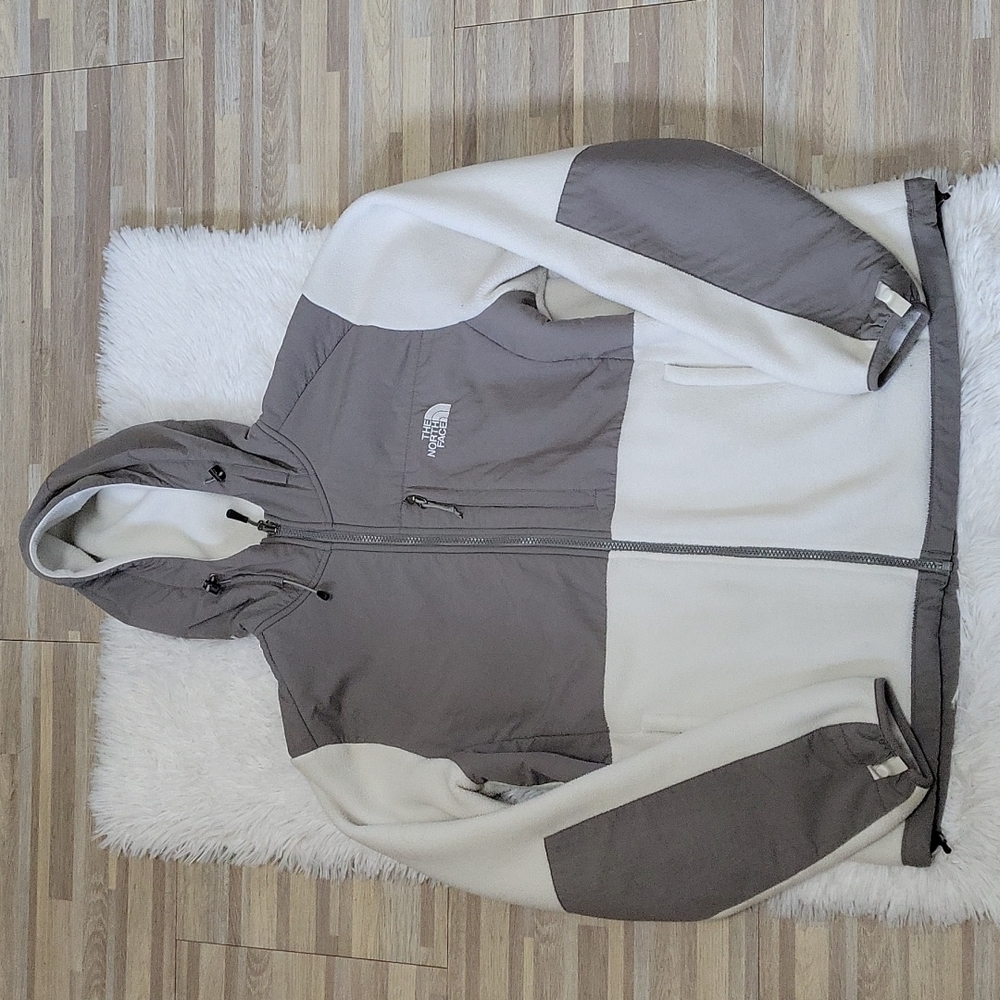 The North Face Two-Tone Gray & White Hooded Fleece Jacket